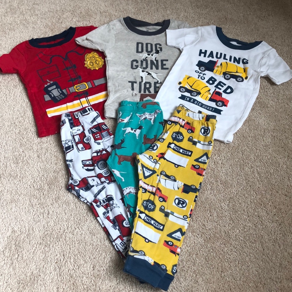 Carters set of 3 pjs for 18 mos baby boy